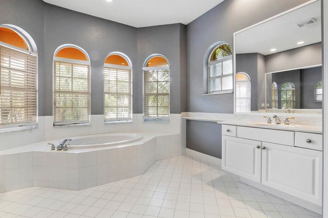 6370 Stonehurst Circle, Lake Worth, FL 33467
