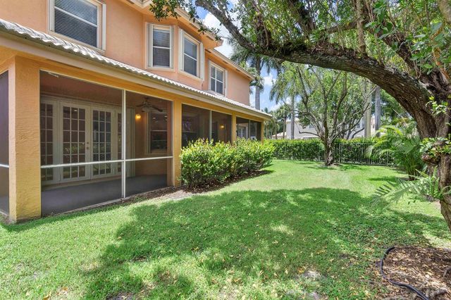 6370 Stonehurst Circle, Lake Worth, FL 33467
