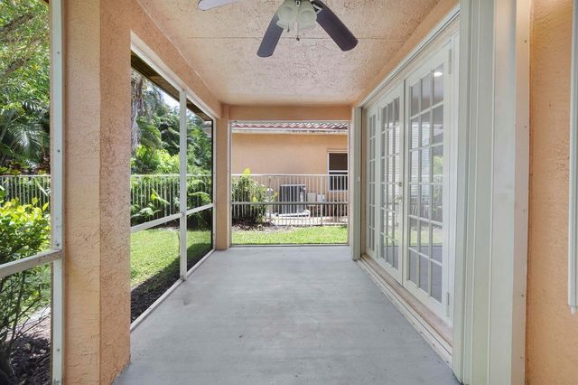 6370 Stonehurst Circle, Lake Worth, FL 33467