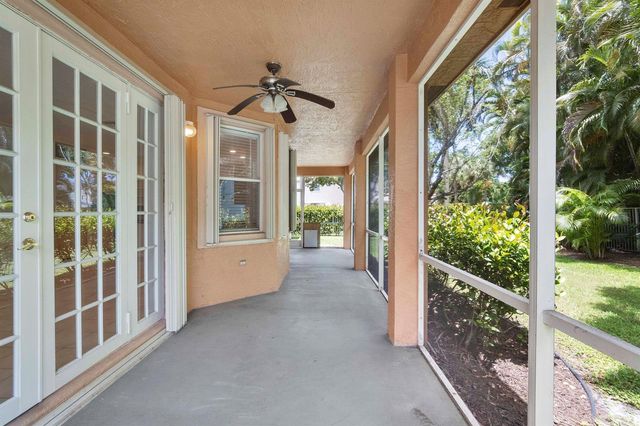 6370 Stonehurst Circle, Lake Worth, FL 33467