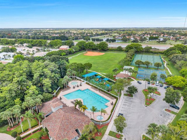 6370 Stonehurst Circle, Lake Worth, FL 33467