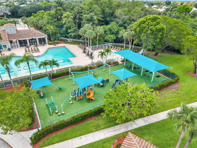 6370 Stonehurst Circle, Lake Worth, FL 33467