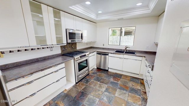 1218 Westlake Boulevard A, Westlake Village, CA 91361