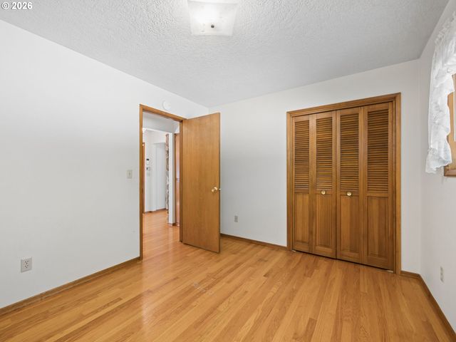 19955 Se TILLSTROM Rd, Damascus, OR 97089