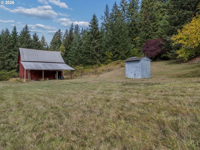 19955 Se TILLSTROM Rd, Damascus, OR 97089
