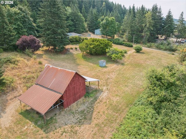 19955 Se TILLSTROM Rd, Damascus, OR 97089