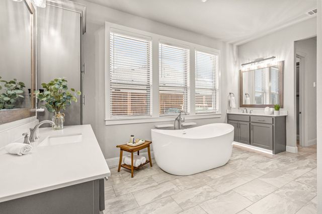 221 Oakmont Drive, Haslet, TX 76052