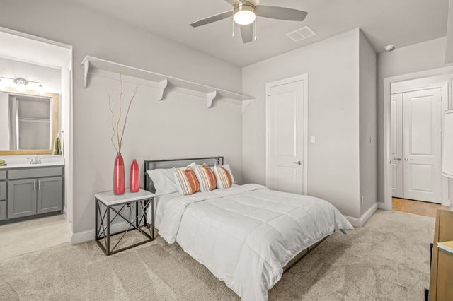 221 Oakmont Drive, Haslet, TX 76052