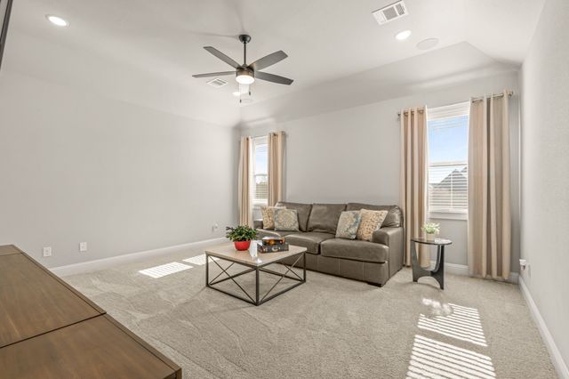 221 Oakmont Drive, Haslet, TX 76052