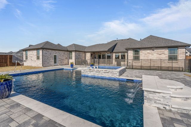 221 Oakmont Drive, Haslet, TX 76052