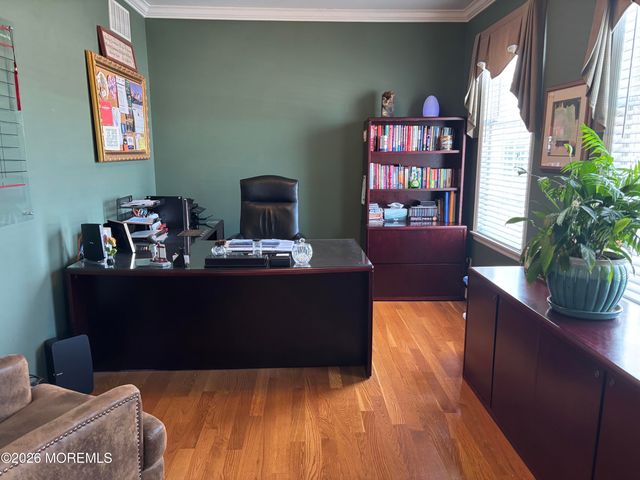 203 Holmes Mill Road, Cream Ridge, NJ 08514