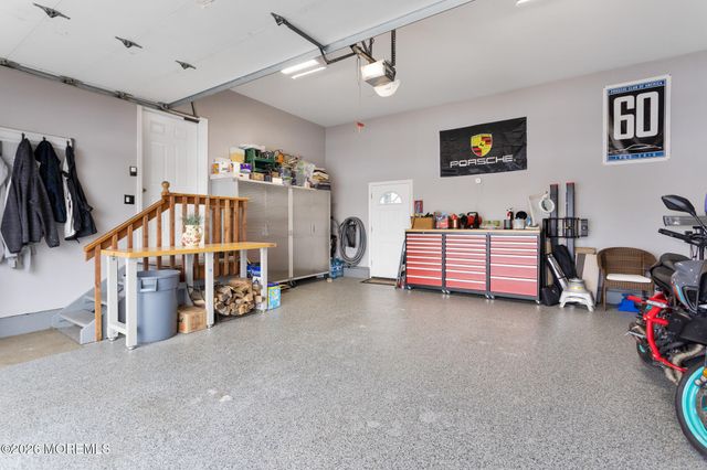 203 Holmes Mill Road, Cream Ridge, NJ 08514