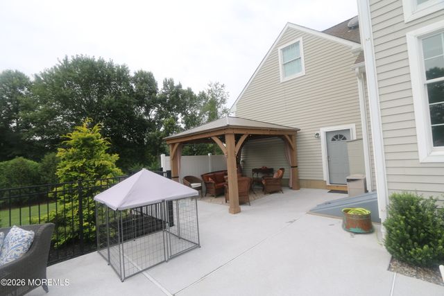 203 Holmes Mill Road, Cream Ridge, NJ 08514