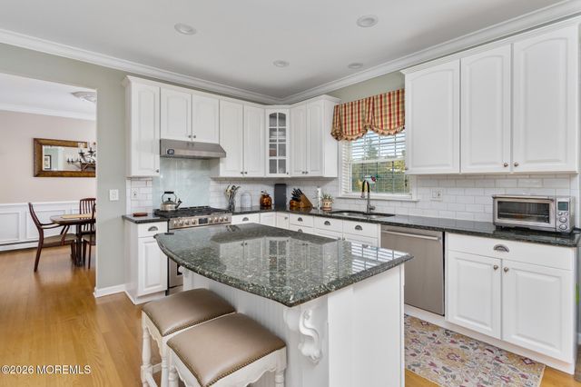 203 Holmes Mill Road, Cream Ridge, NJ 08514