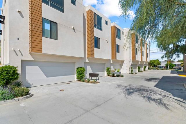 1045 32nd Street 2, San Diego, CA 92102