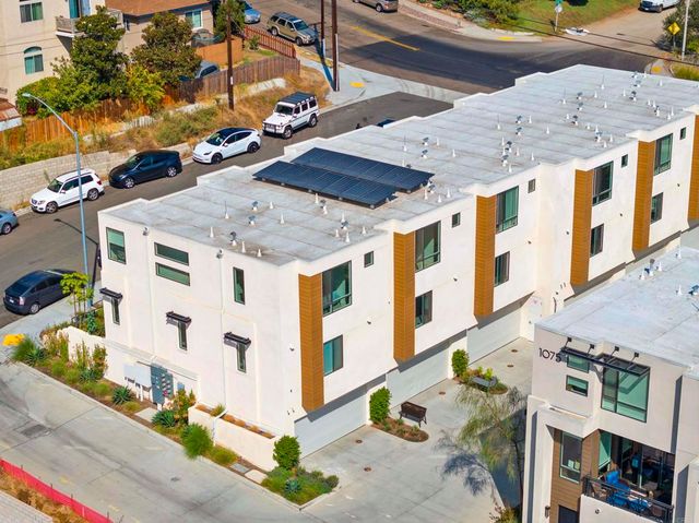 1045 32nd Street 2, San Diego, CA 92102