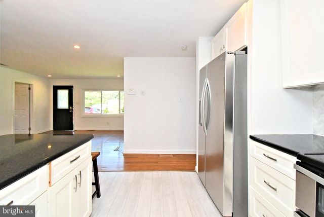 2023 LOCKWOOD LN, Feasterville Trevose, PA 19053