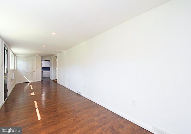 2023 LOCKWOOD LN, Feasterville Trevose, PA 19053