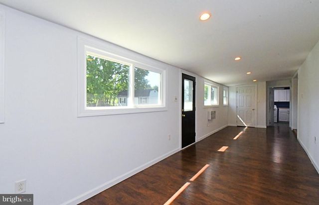 2023 LOCKWOOD LN, Feasterville Trevose, PA 19053