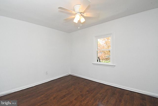 2023 LOCKWOOD LN, Feasterville Trevose, PA 19053