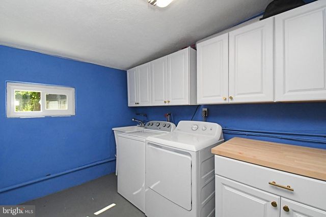 2023 LOCKWOOD LN, Feasterville Trevose, PA 19053