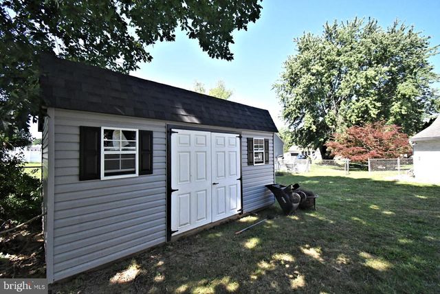 2023 LOCKWOOD LN, Feasterville Trevose, PA 19053