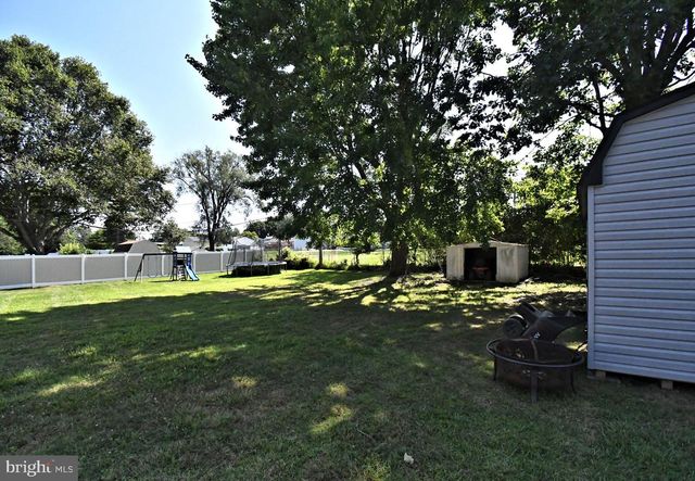 2023 LOCKWOOD LN, Feasterville Trevose, PA 19053