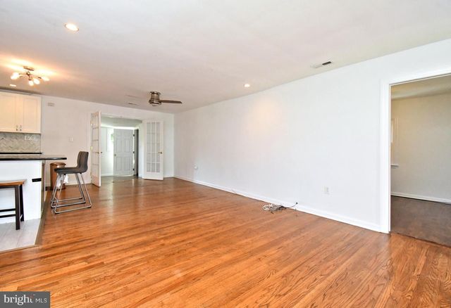 2023 LOCKWOOD LN, Feasterville Trevose, PA 19053