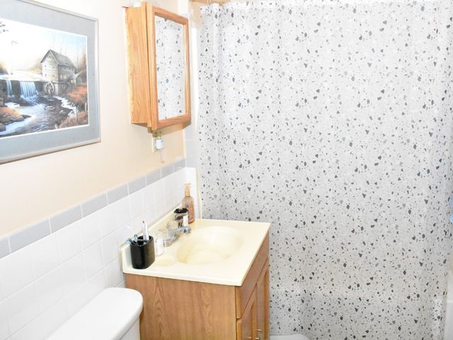 1000-1002 CATHERINE Street, Meadville, PA 16335