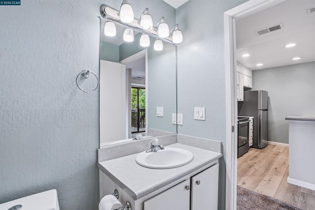 2450 Walters Way 2, Concord, CA 94520