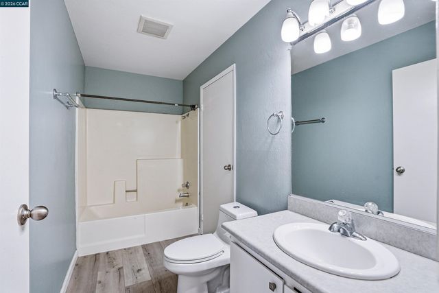 2450 Walters Way 2, Concord, CA 94520