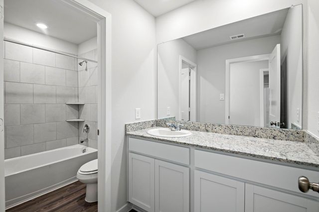 160 Valiant Ridge Trail, Magnolia, TX 77354