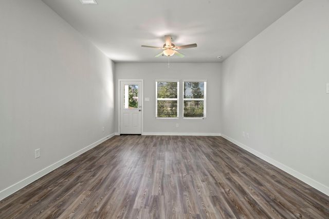 160 Valiant Ridge Trail, Magnolia, TX 77354