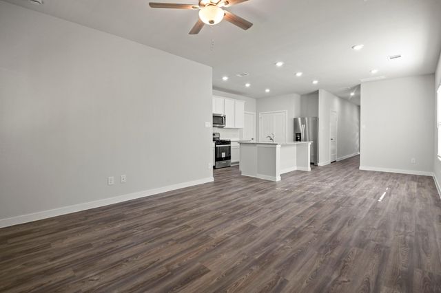 160 Valiant Ridge Trail, Magnolia, TX 77354