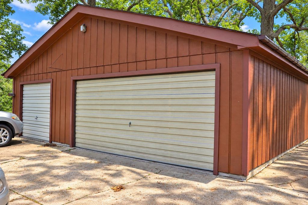 614 Maple Avenue, Willow Springs, IL 60480 — photo 5