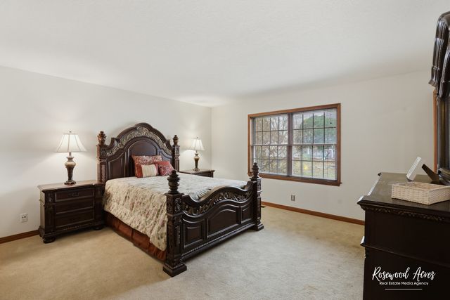 1240 Plum Creek Drive, Bourbonnais, IL 60914