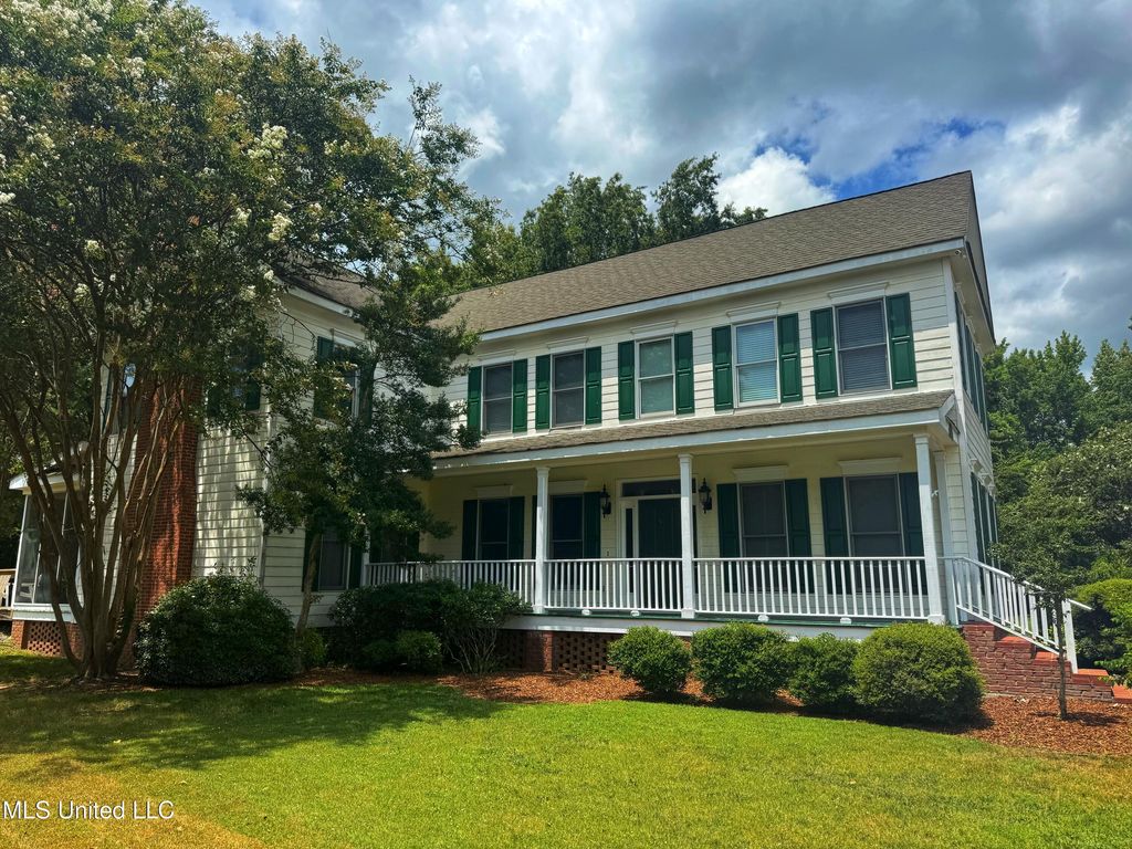 11 Oak Knoll Drive, Clarksdale, MS 38614