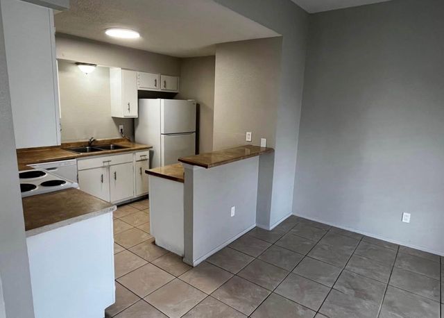 12118 W Bellfort Avenue C, Houston, TX 77477