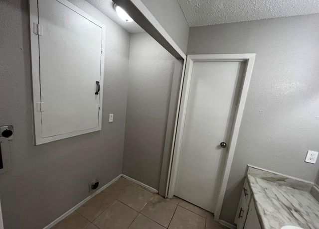 12118 W Bellfort Avenue C, Houston, TX 77477