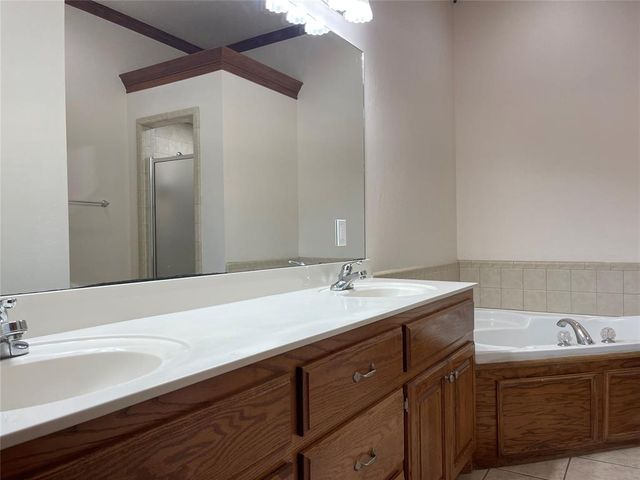 11516 Village Avenue, Oklahoma City, OK 73130