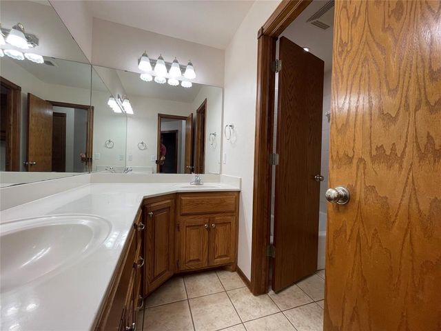 11516 Village Avenue, Oklahoma City, OK 73130