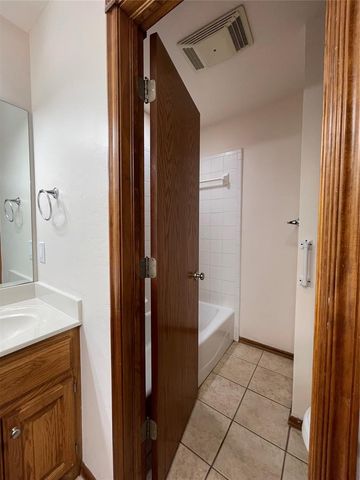 11516 Village Avenue, Oklahoma City, OK 73130