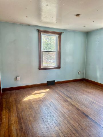 1188 Valley Road, Mason, NH 03048