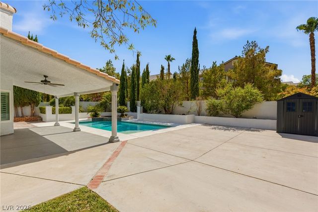 2005 Marble Gorge Drive, Las Vegas, NV 89117