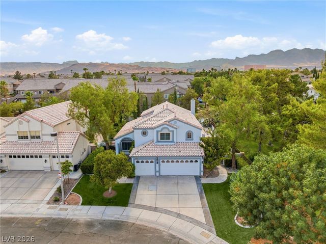 2005 Marble Gorge Drive, Las Vegas, NV 89117