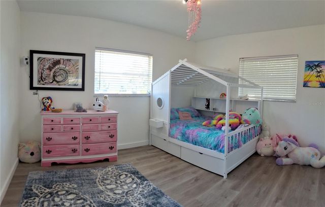 6624 FAIRWAY DRIVE, Sarasota, FL 34243