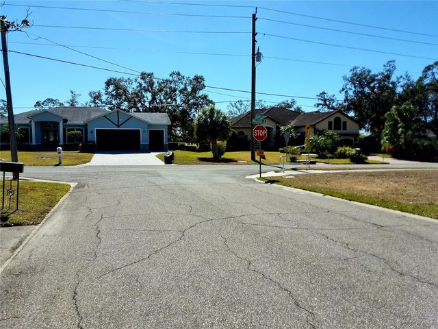 6624 FAIRWAY DRIVE, Sarasota, FL 34243