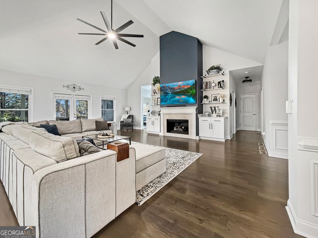 44 S Arbor Shores, Newnan, GA 30265