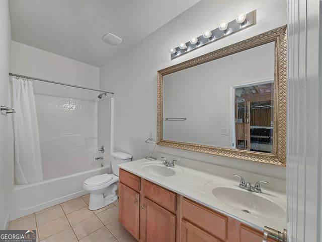 44 S Arbor Shores, Newnan, GA 30265