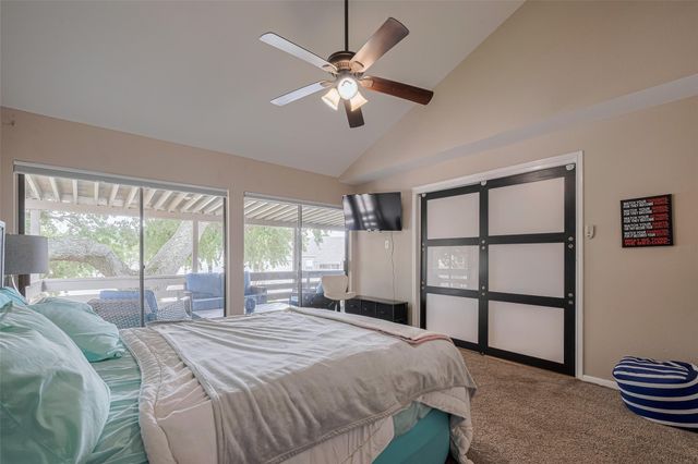 182 April Point Drive N, Conroe, TX 77356